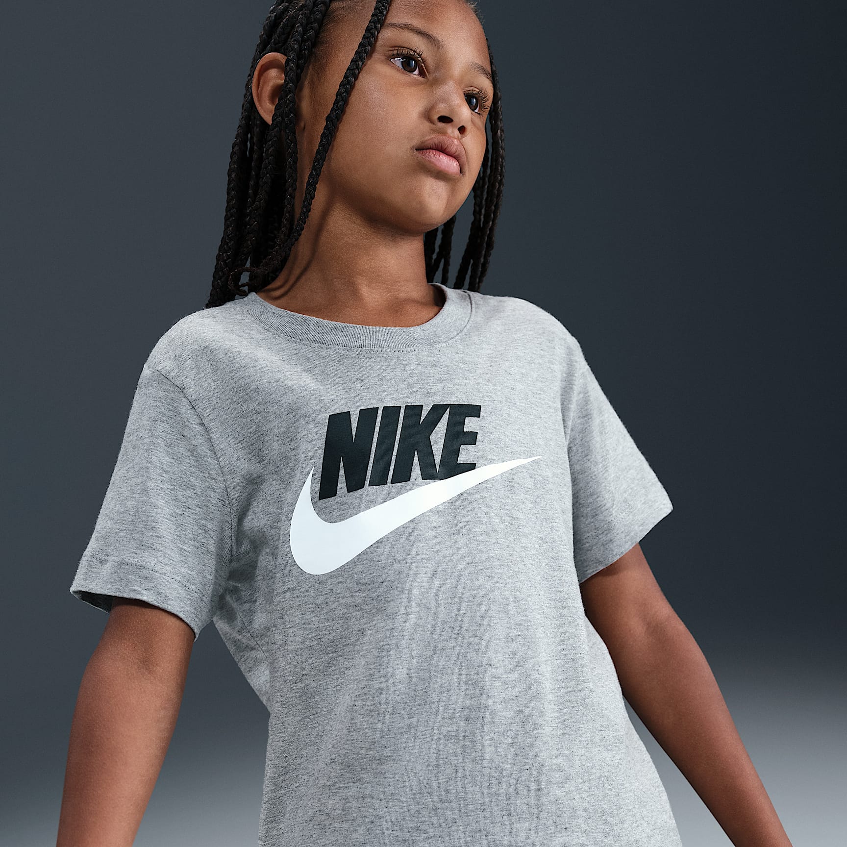 ★M★ページ Nike Sportswear Older Kids' T-Shirt. Nike RO